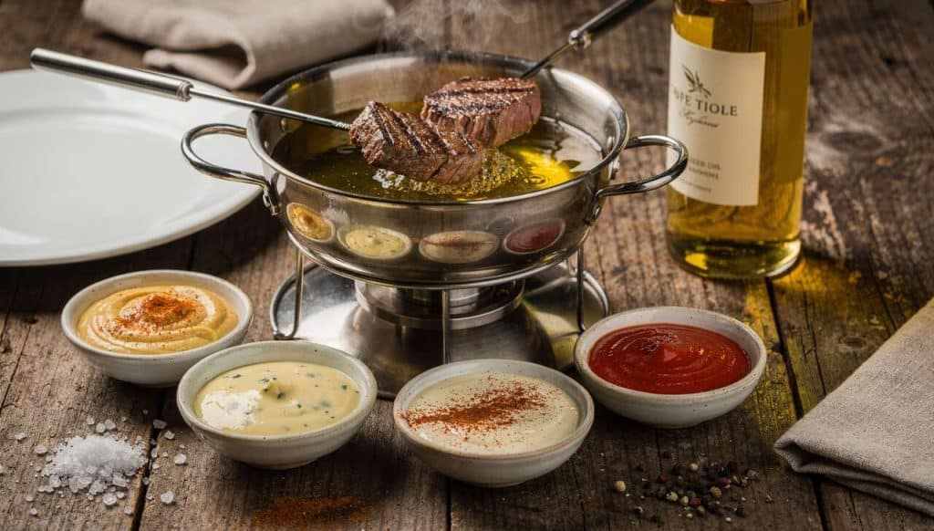 Fondue bourguignonne : recette authentique et savoureuse
