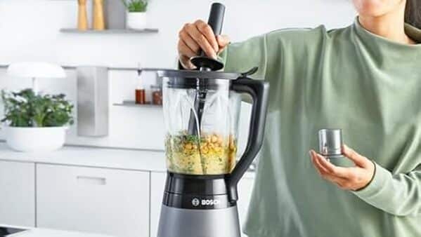 Découvrez le test détaillé du mixeur Bosch MMB6174S Serie 4 : performance, praticité et efficacité pour votre cuisine du quotidien.