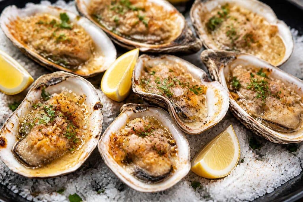 Huîtres grillées au barbecue : recette gourmande