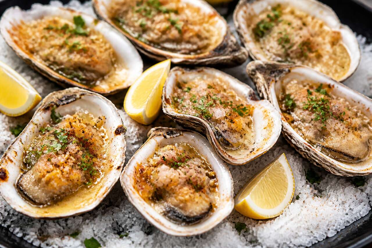 Huîtres grillées au barbecue : recette gourmande