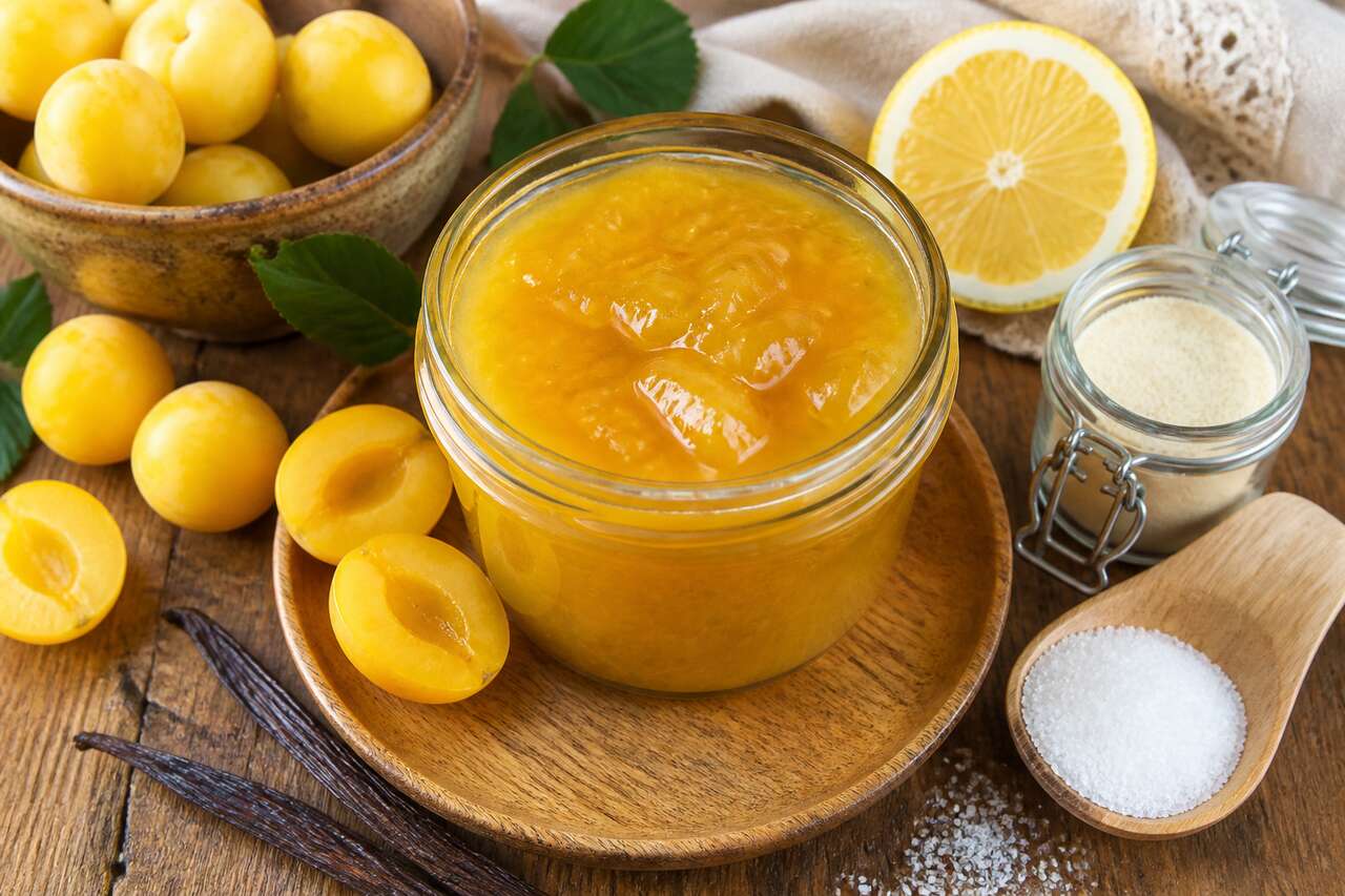 Confiture de mirabelles sans sucre : recette facile et savoureuse